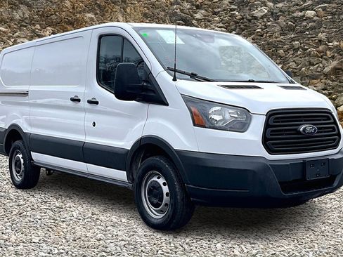 Used 2016 Ford Transit 250 130 Low Roof image 9