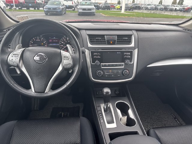 Used 2016 Nissan Altima 2.5 SR FWD image 12