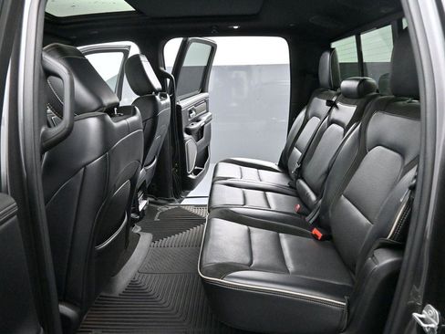 Used 2021 RAM 1500 Laramie AWD/4WD image 30