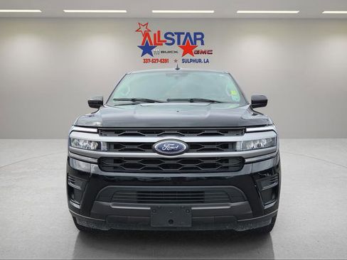 Used 2022 Ford Expedition Max XLT image 2