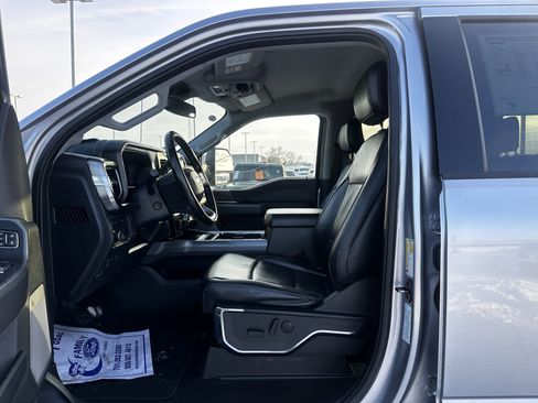 Used 2024 Ford F350 Lariat w/ Black Appearance Package image 18