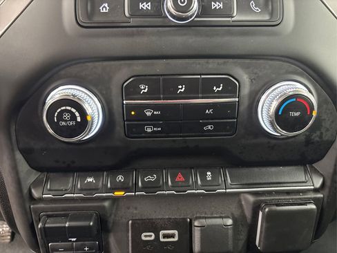 Used 2023 GMC Sierra 1500 Pro w/ Graphite Edition image 28