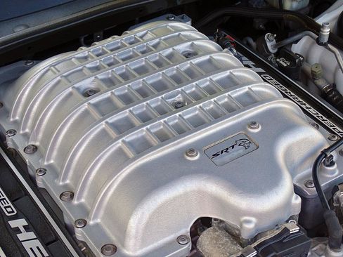 Used 2015 Dodge Challenger SRT Hellcat RWD image 20