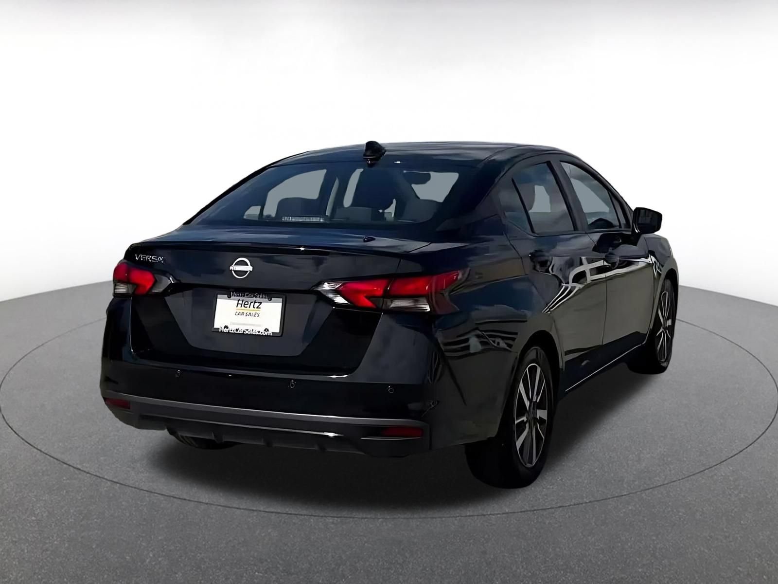 Used 2025 Nissan Versa SV FWD image 14
