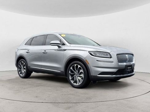 Used 2023 Lincoln Nautilus Reserve FWD image 1