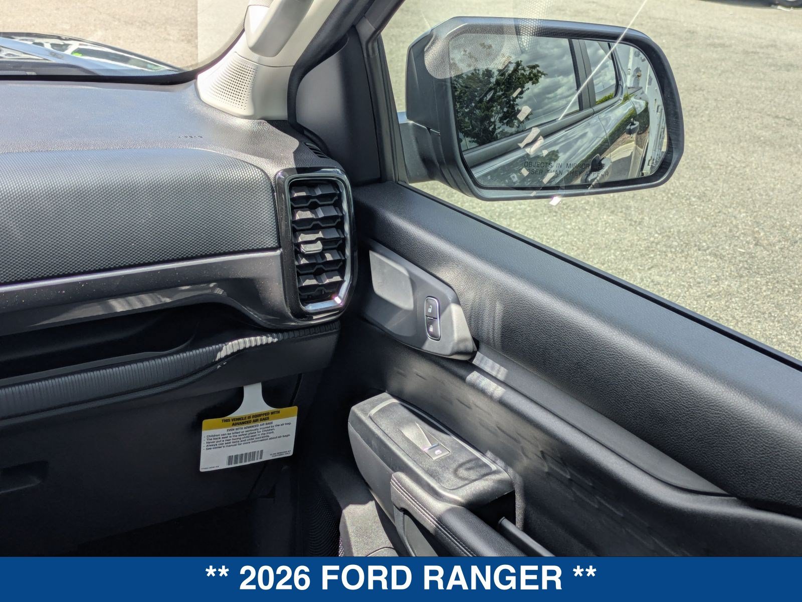 New 2026 Ford Ranger XLT w/ Black Appearance Package RWD image 17