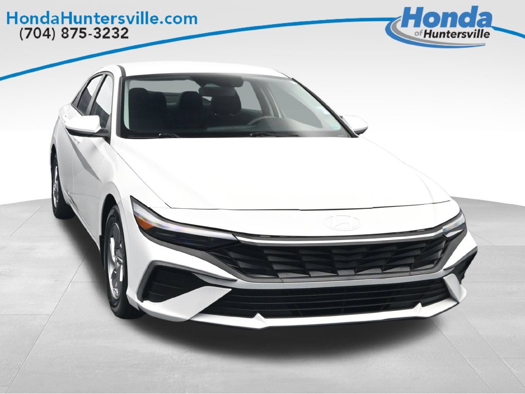 Used 2024 Hyundai Elantra SE FWD 360° Tour