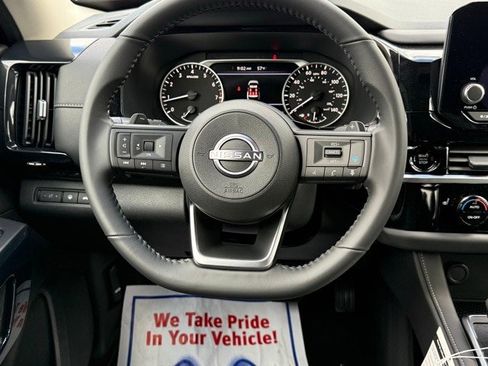 New 2025 Nissan Pathfinder SV image 24