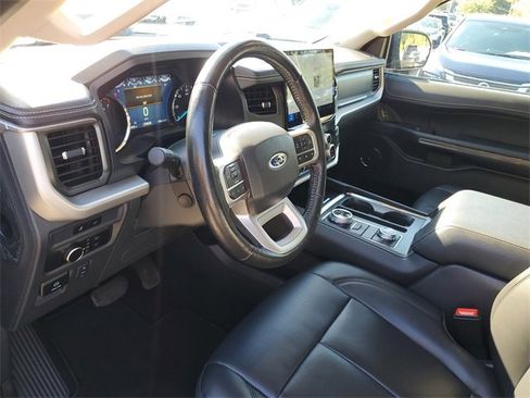 Used 2024 Ford Expedition Max XLT image 20