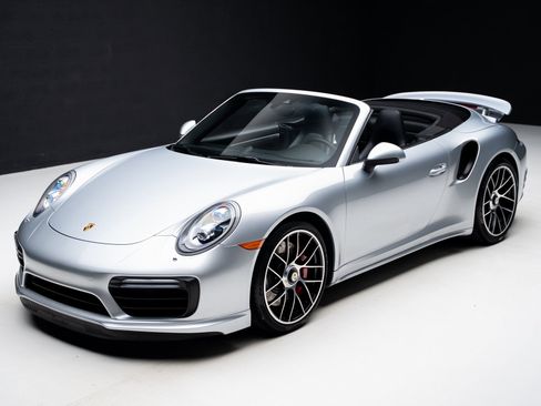 Used 2017 Porsche 911 Turbo image 7