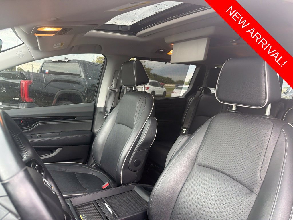 Used 2024 Honda Odyssey Elite image 8