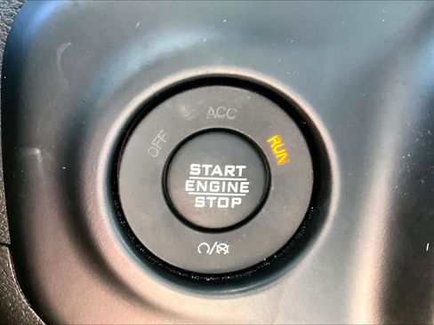 Used 2023 Jeep Wrangler Unlimited Rubicon 392 image 32