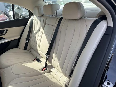 New 2026 Mercedes-Benz E 350 4MATIC Sedan image 6