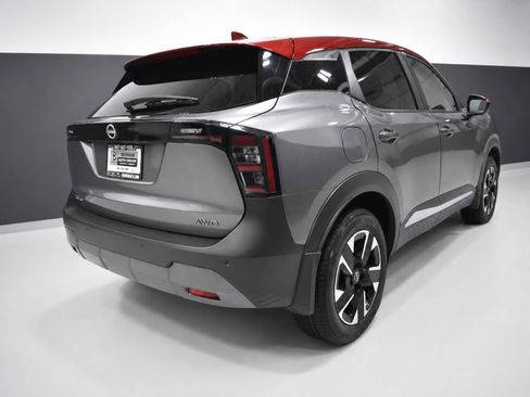 Certified 2025 Nissan Kicks SV AWD/4WD image 8
