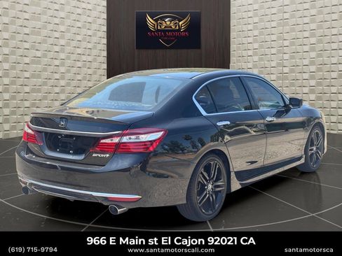 Used 2017 Honda Accord Sport image 5