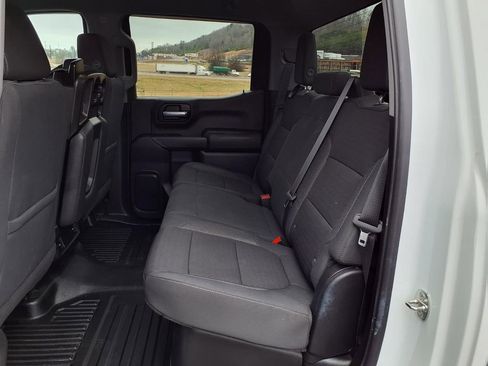 Used 2021 GMC Sierra 1500 4x4 Crew Cab w/ Sierra Value Package image 11