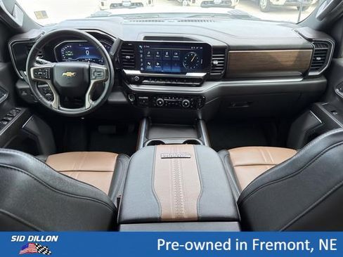 Used 2024 Chevrolet Silverado 3500 High Country w/ Technology Package AWD/4WD image 9
