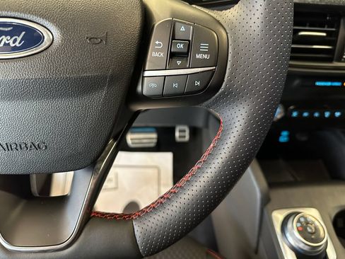 Used 2023 Ford Escape ST-Line Elite AWD/4WD image 12
