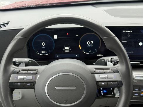 Used 2024 Hyundai Kona Limited image 15