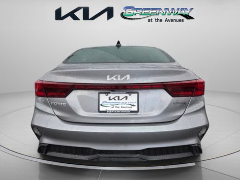 Used 2023 Kia Forte LXS FWD image 6