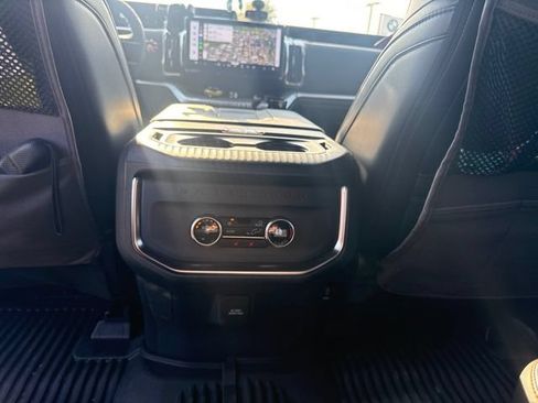 Used 2026 Ford Expedition Tremor AWD/4WD image 10