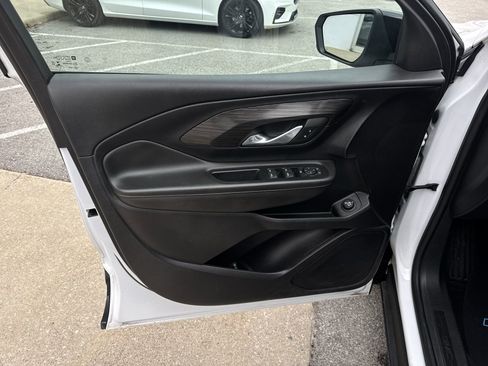 Used 2022 GMC Terrain SLE w/ Driver Convenience Package image 21