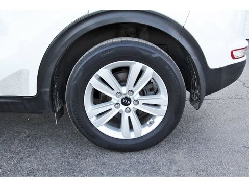 Used 2018 Kia Sportage LX FWD image 30