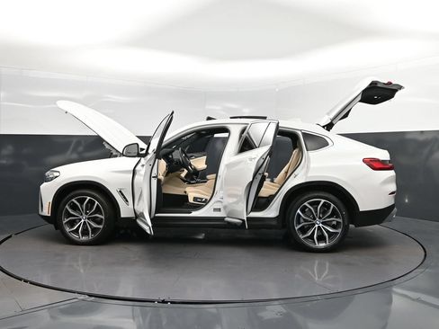 Used 2022 BMW X4 xDrive30i w/ Premium Package AWD/4WD image 46