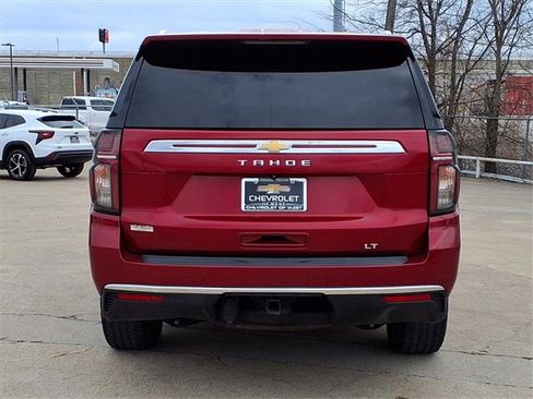 Used 2021 Chevrolet Tahoe LT w/ LT Signature Package image 5