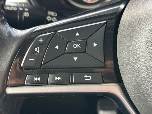 Used 2020 Nissan Altima 2.5 SV image 25