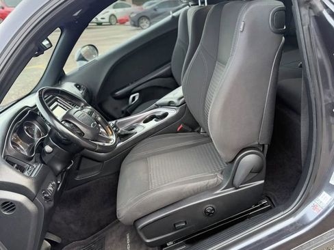 Used 2017 Dodge Challenger SXT image 15