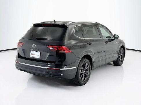 Used 2023 Volkswagen Tiguan SE FWD image 5