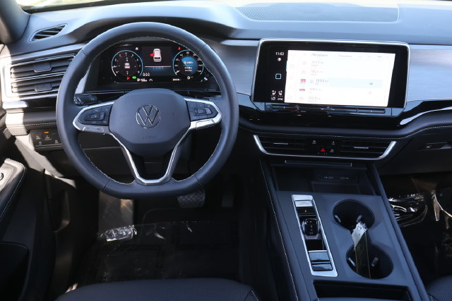 Certified 2024 Volkswagen Atlas Cross Sport SE FWD image 15