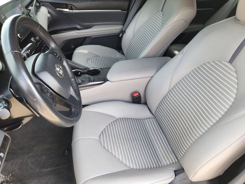 Used 2023 Toyota Camry SE image 22