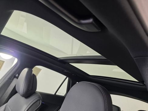 New 2026 Mercedes-Benz GLC 300 image 9