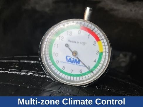 Used 2022 Ford Explorer Limited w/ Limited Technology Package image 19