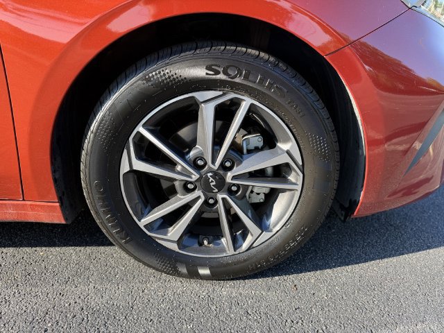 Certified 2024 Kia Forte LXS w/ LXS Technology Package FWD image 44