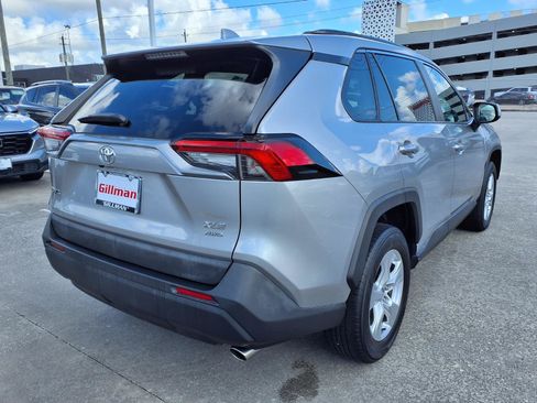 Used 2020 Toyota RAV4 XLE AWD/4WD image 24