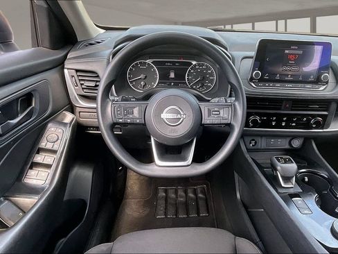 Used 2024 Nissan Rogue S AWD/4WD image 8