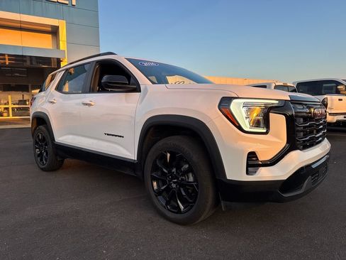 Used 2026 GMC Terrain Elevation w/ Elevation Premium Package AWD/4WD image 10