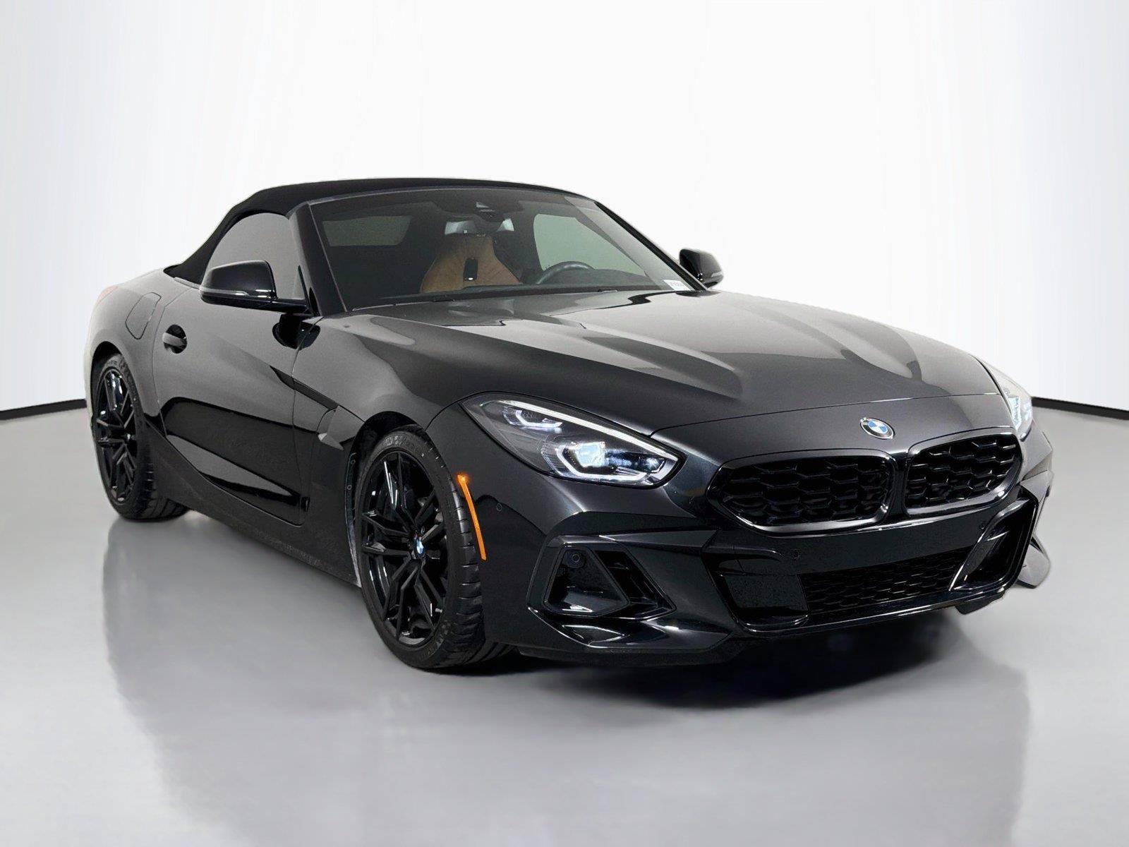Used 2025 BMW Z4 sDrive30i w/ Premium Package RWD image 3