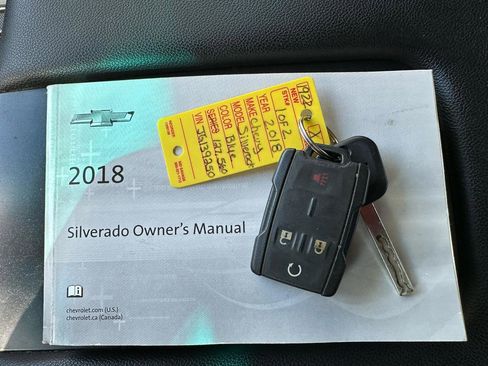 Used 2018 Chevrolet Silverado 1500 LT w/ All Star Edition image 27