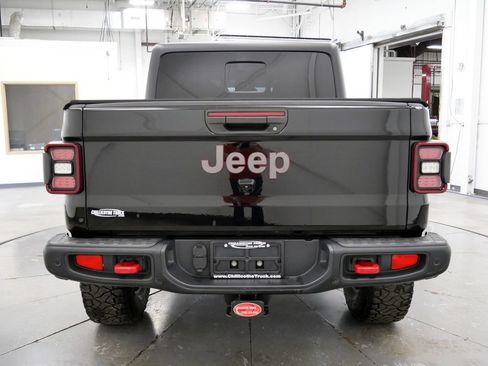Used 2020 Jeep Gladiator Rubicon w/ Dual Top Group AWD/4WD image 6
