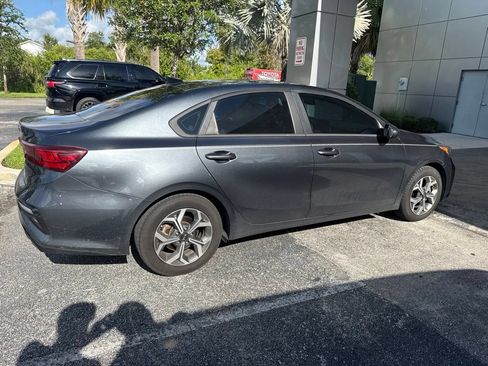 Used 2021 Kia Forte LXS FWD image 3