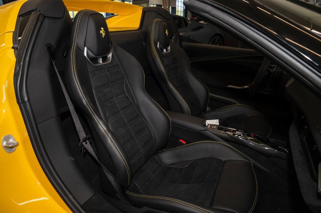 Used 2026 Ferrari 296 GTS RWD image 30