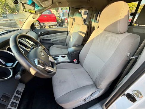 Used 2015 Toyota Tacoma 4x4 Access Cab w/ SR5 Package image 8