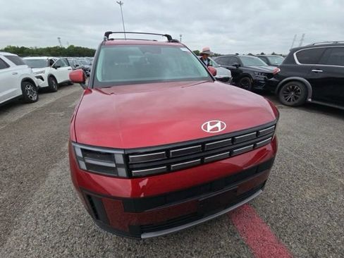 Used 2025 Hyundai Santa Fe SEL FWD image 2