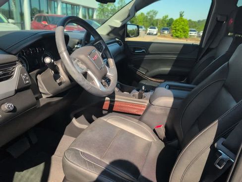 Used 2020 GMC Yukon SLT w/ Premium Edition RWD image 11