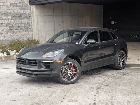Certified 2026 Porsche Macan S AWD/4WD image 1