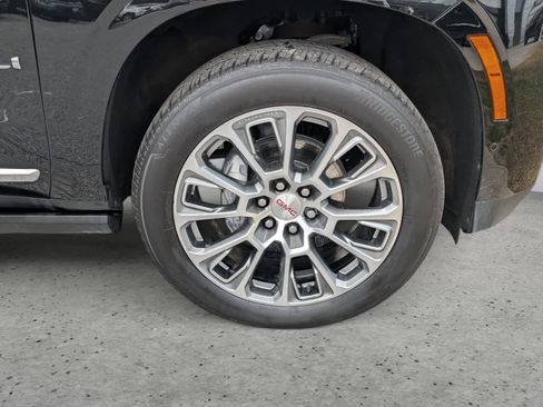 Certified 2025 GMC Yukon Denali w/ Sun & Power Step Package image 7